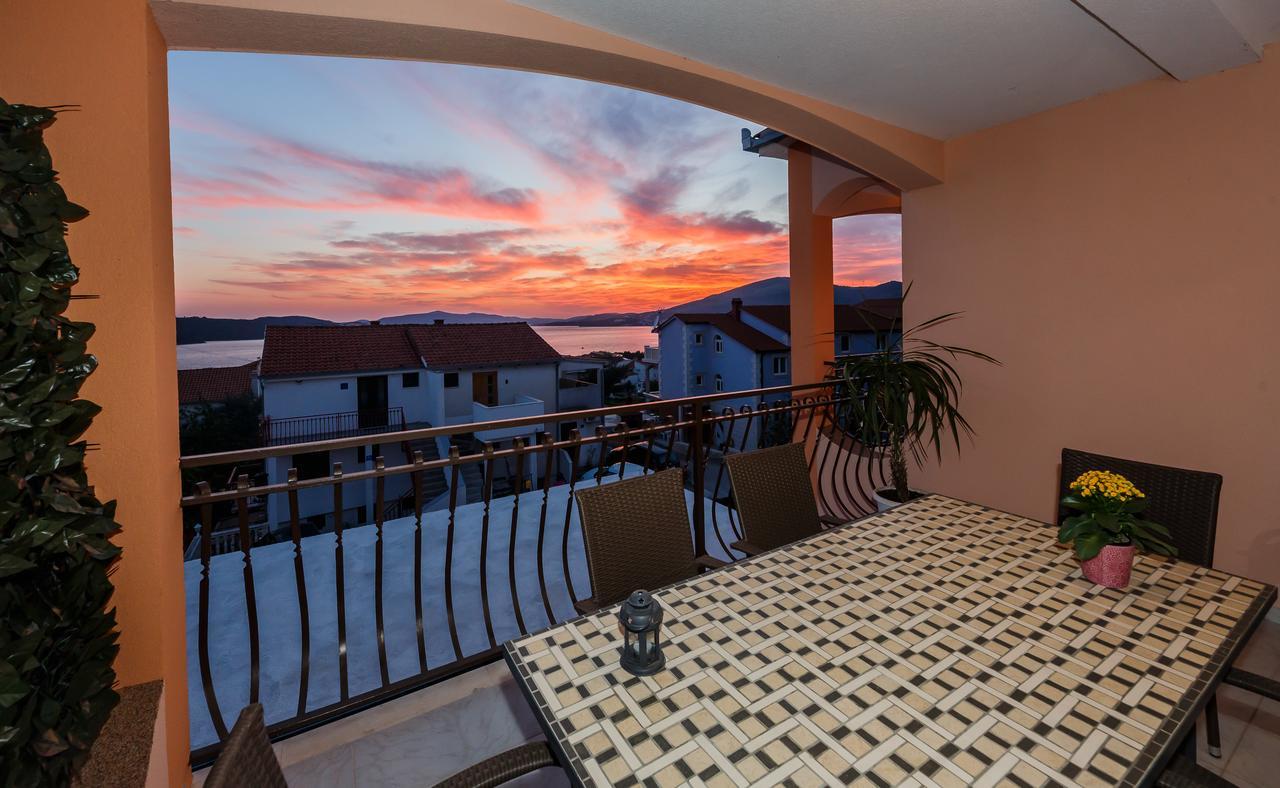 Villa Nora Trogir Buitenkant foto