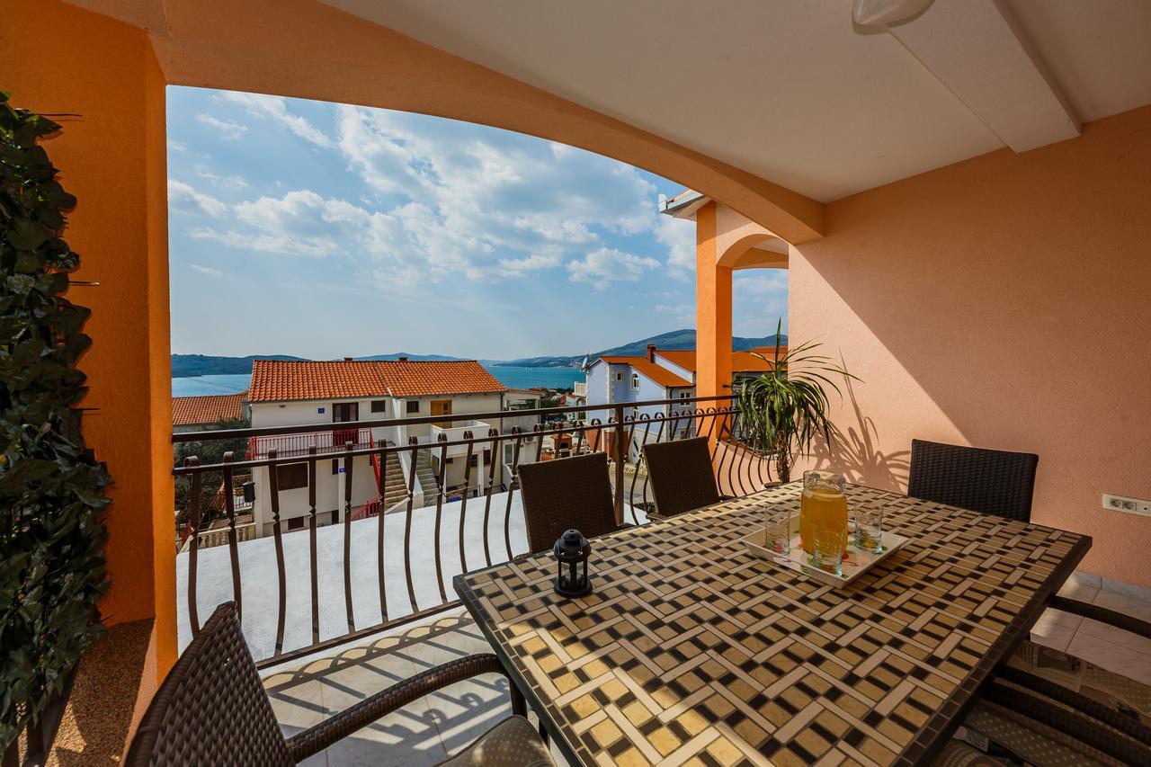 Villa Nora Trogir Buitenkant foto